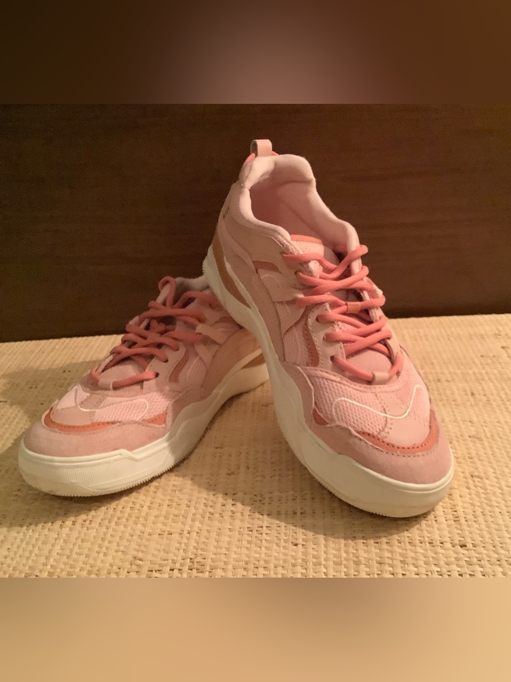 Vans Varix WC Tonal Spanish Vila Sneakers Vans Pink Suede & Mesh Sneakers